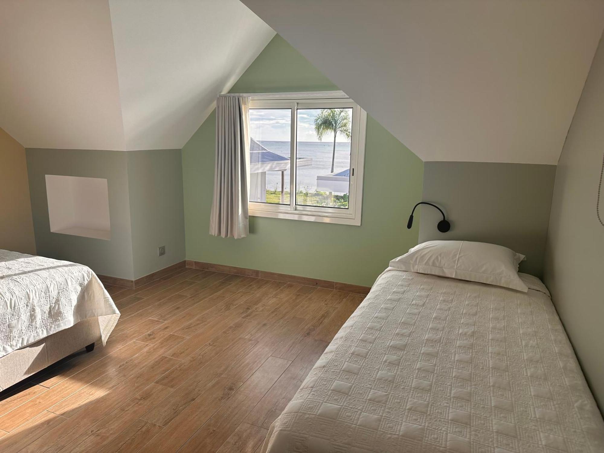 Niu Beach Hotel Moorea Luaran gambar